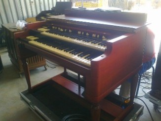 SPECIAL B3 ORGAN  USED BY 
SOUND CORPORATION - JHB FOR:
AARDKLOP -INNIBOS-NATIONAL ARTS FESTIVAL ETC.