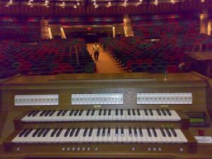 Conference Hall Fairlands with Content organ D 4332 ( 2500 seats for 7th day church)